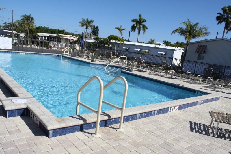 Photo - 2601 Gulf Dr N