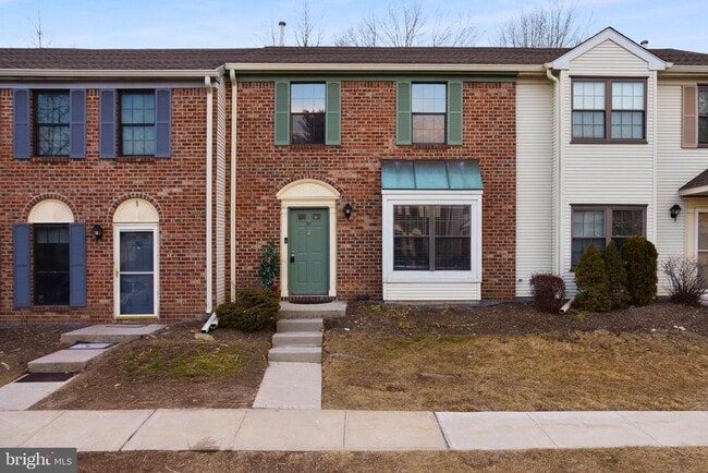 Photo - 51 Drewes Ct Townhome