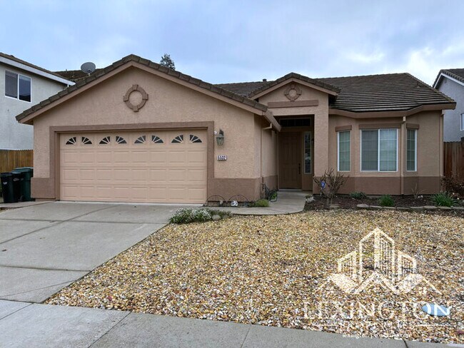 Photo - Updated 3 Bedroom, 2 Bathroom, Single-Story Home in Antelope!