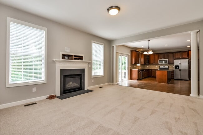 Photo - 1320 Trailing Rose Ct