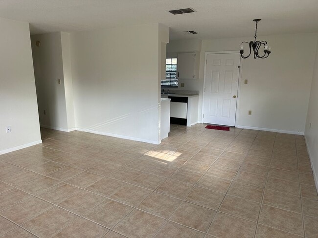 Photo - 706 Lee St Unit 706 Lee St Apt B - TP