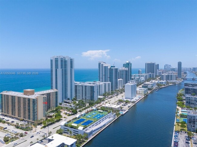 Building Photo - 2501 S Ocean Dr Unit 828