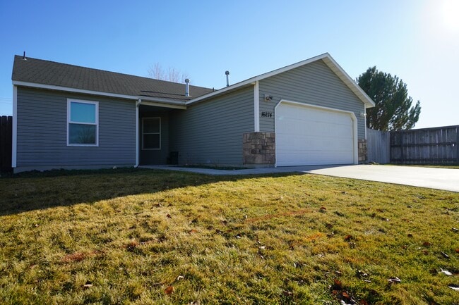 Photo - 16274 Silver Creek Ave