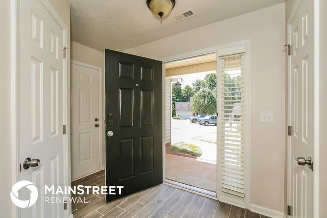 Photo - 9 Mahogany Ct