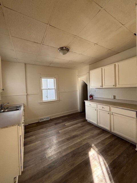 Photo - 330 E Lake St