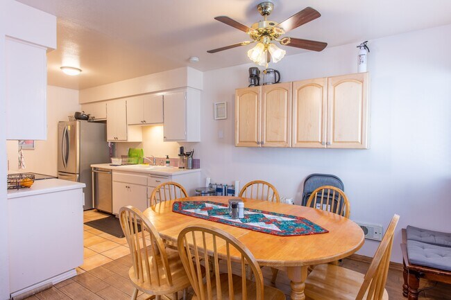 Photo - 31 Dearborn Pl Unit 31