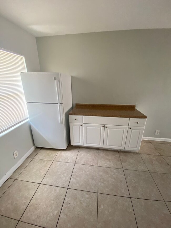 Photo - 3712 Henry Ave Unit 3716