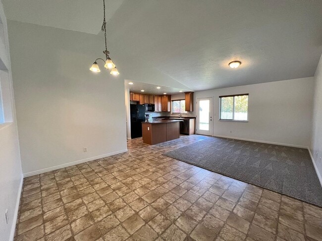 Photo - 1515 S Spring Creek Dr