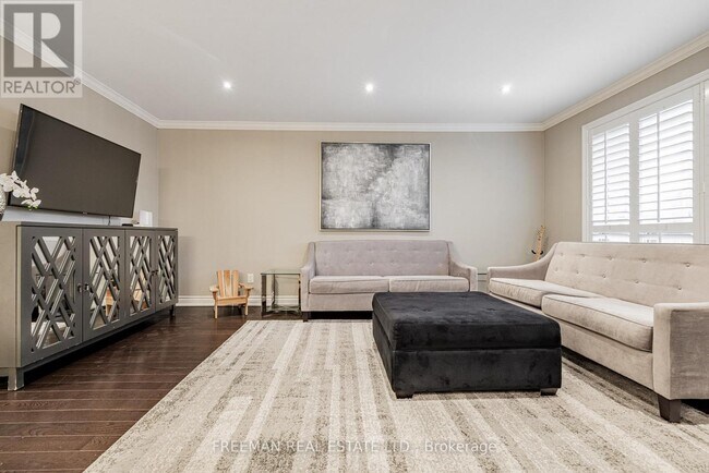 Photo - 171 Honiton St