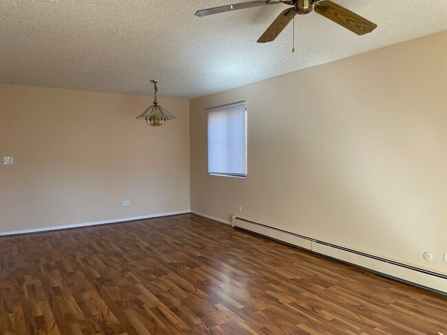 Photo - 17 Parkside Ct Unit 8