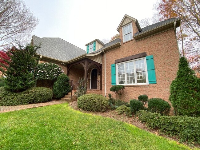 Photo - 330 Coventry Park Ln