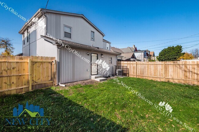 Photo - 3 Bedroom, 3 Bathroom Remodeled Franklinto...