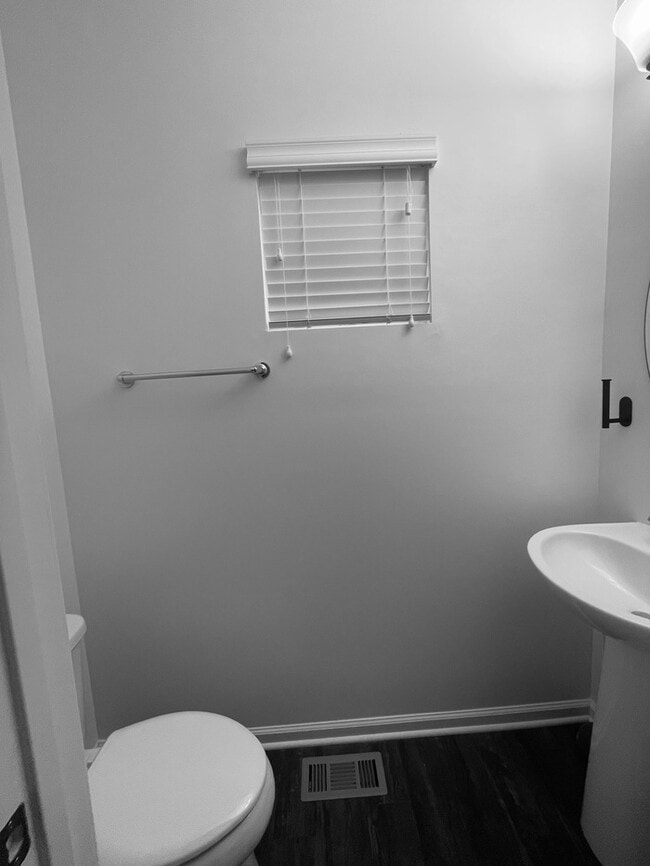 Photo - Beautiful 3 beds 2.5 Baths in Dublin