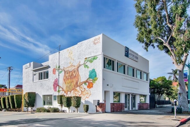 Building Photo - El Buho Unit 2 Rental