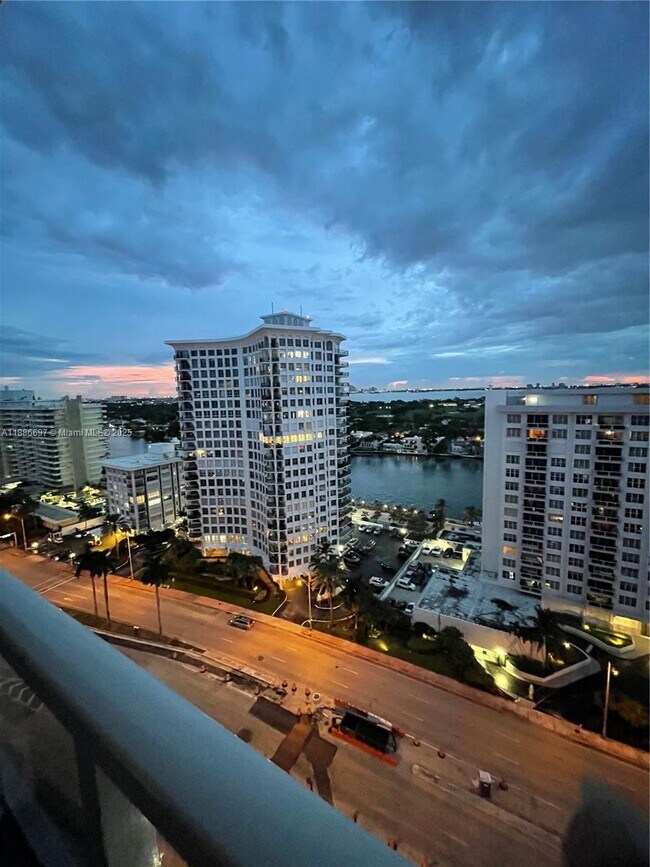 Photo - 5701 Collins Ave Unit PH09