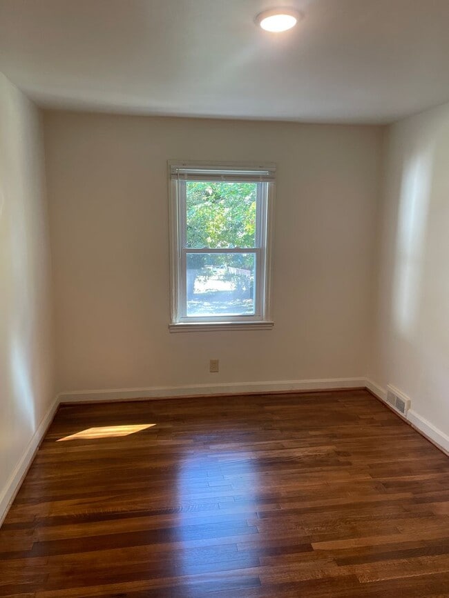 Photo - 1437 Thurmond St