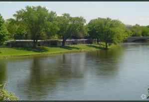 Building Photo - River Park Villa Apartments