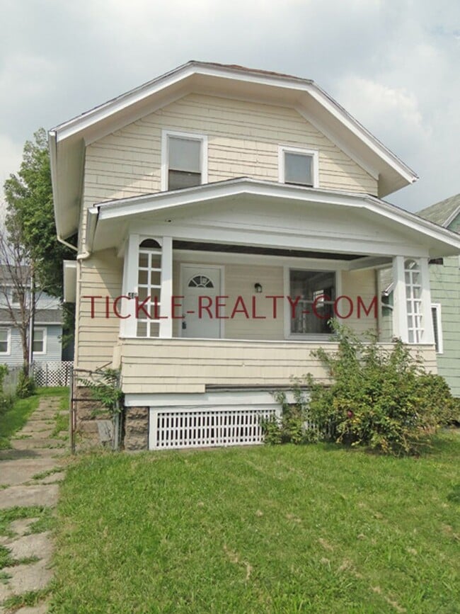 Building Photo - 48 Henrietta St Unit HOUSE