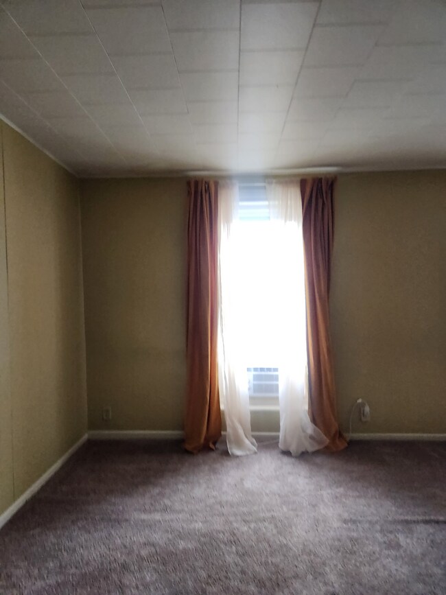 Photo - 305 Mahantongo St Unit Apartment #4