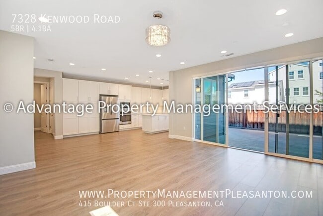 7328 Kenwood Rd