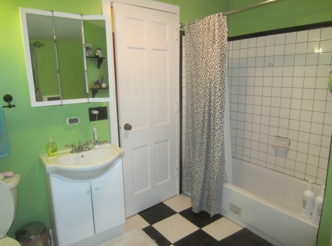 Photo - 908 W 3rd St