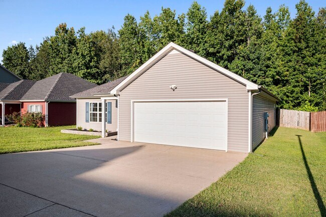 Photo - 1388 Freedom Dr