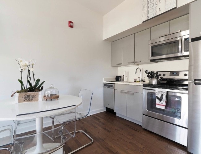 THE PORTLAND APARTMENTS