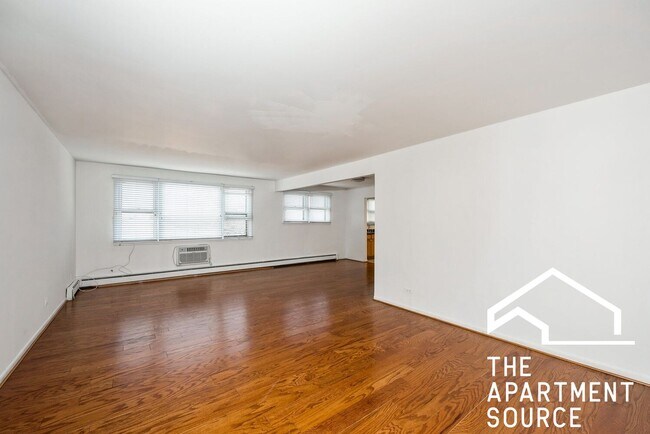 Photo - 8644 Skokie Blvd Unit 303