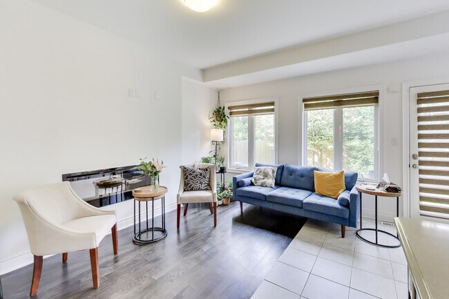 Photo - 1161 Carnegie Dr