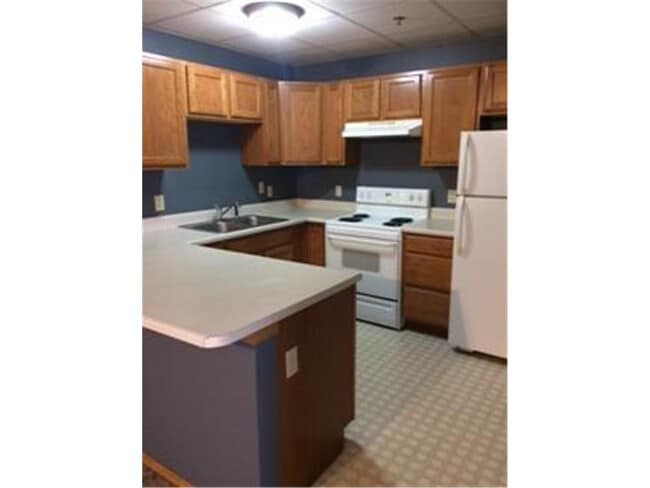 Photo - 109 E Luverne St Unit 209