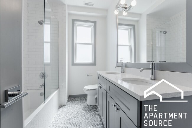 Photo - 2814 N Mozart St Unit 2R