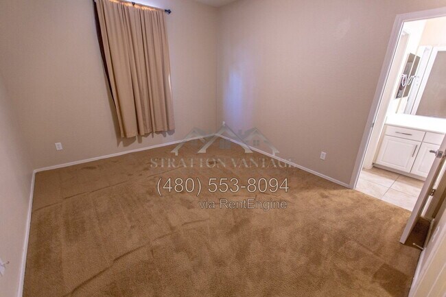 18295 W Saguaro Ln