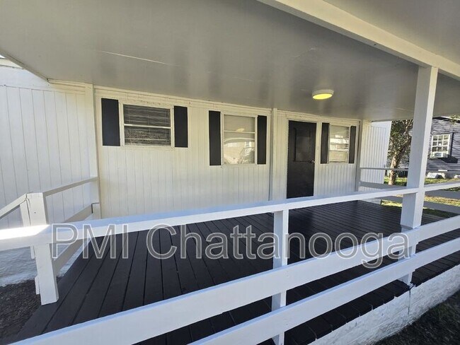 Photo - 997 W Elmwood Dr Unit B