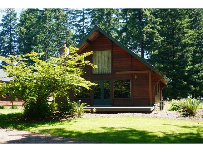 Building Photo - Cedar Built Home on Acreage for Lease in La Center