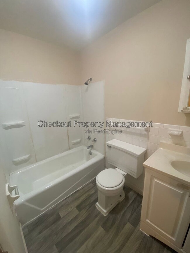 Photo - 9969 Sloane Square Unit C