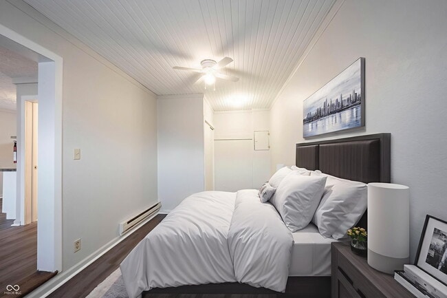 Photo - 2142 W US Hwy 40