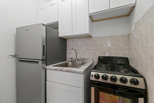 Photo - 434 W Wellington Ave Unit 405