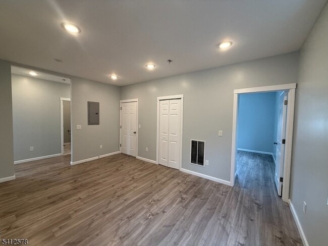 Photo - 190 E Lindsley Rd Unidad 2
