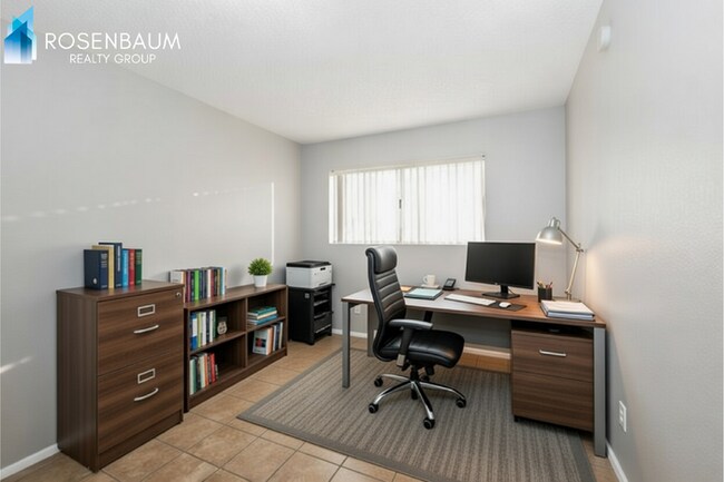 Photo - 3313 W Harmont Dr Unidad 3