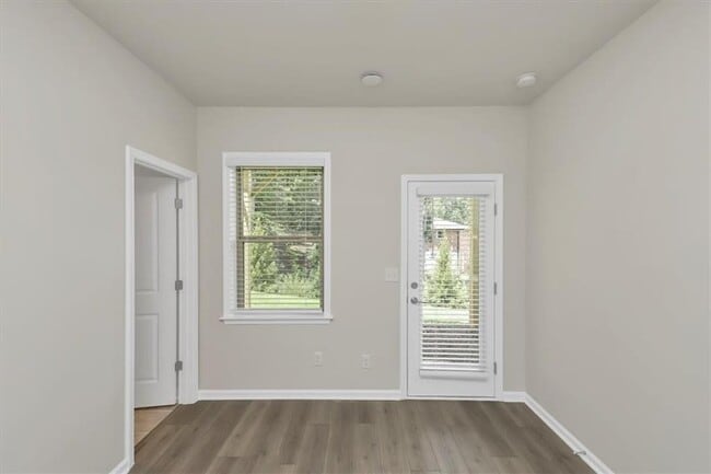 Photo - 136 Matson Run SW