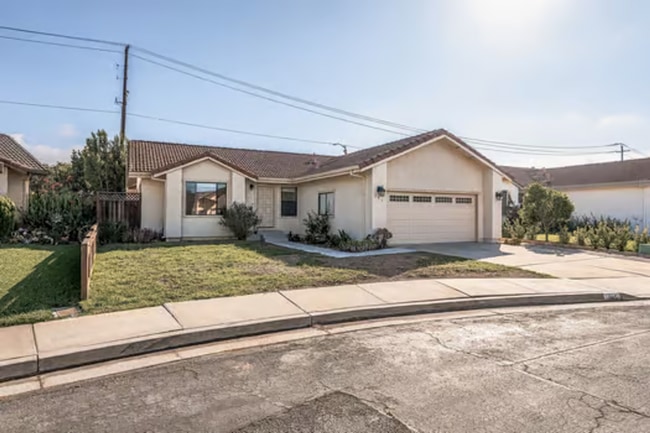 161 Bender Cir