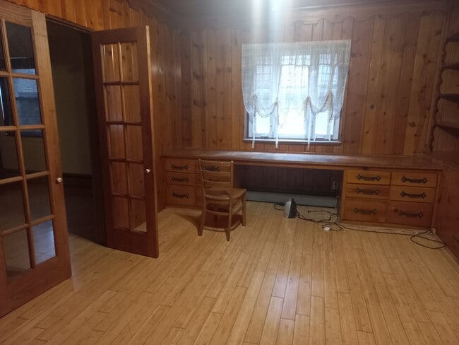 Photo - 4740 Friendship Ave