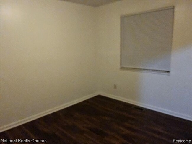 Photo - 29144 Lund Ave