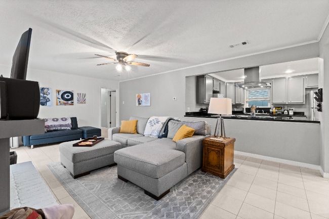 Photo - 25818 Leafywood Dr