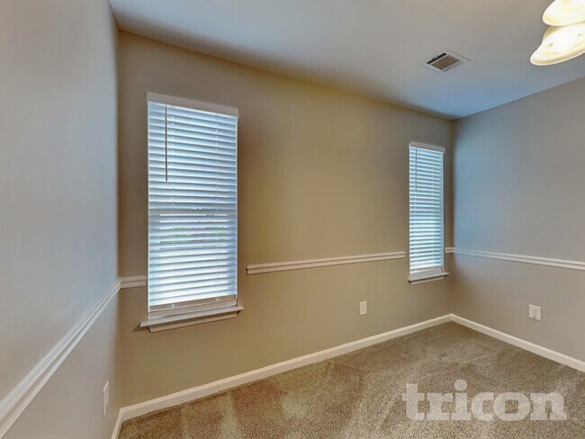 Photo - 121 Pristine Dr