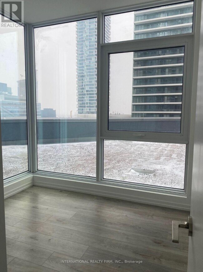 Photo - 1000 Portage Pkwy Unité 805