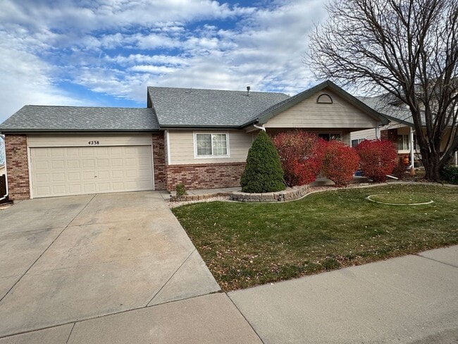 Building Photo - Great Tri-level home in West Loveland