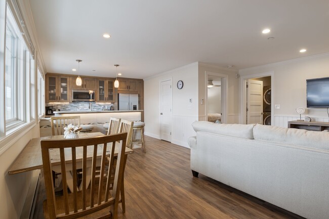 Photo - 3 King St Unit #8