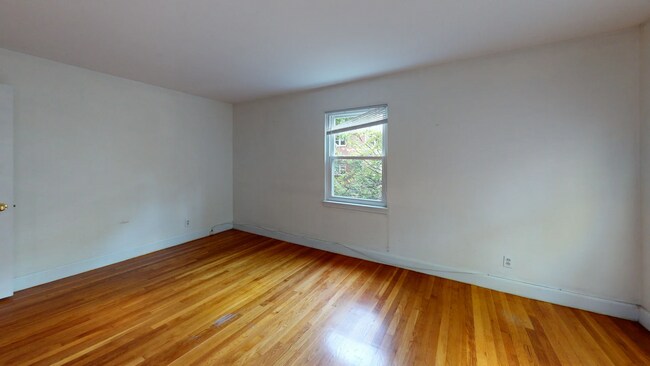Photo - 115 Withington Rd Unit #1