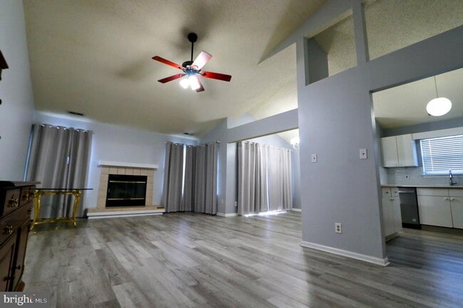 Photo - 505 Regency Pl